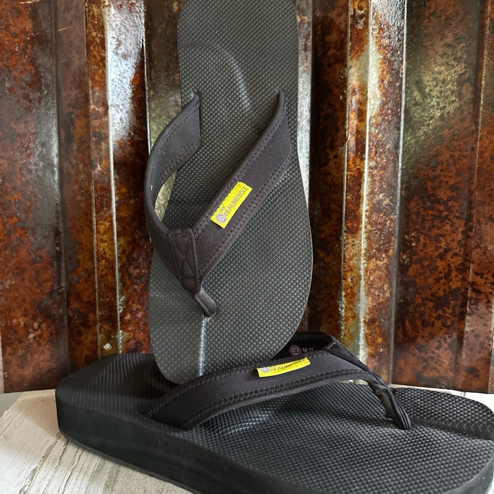 Healing Sole Black unisex Pain Relief Sandals